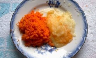 Тефтели с рисом с подливкой томатном соусе в духовке