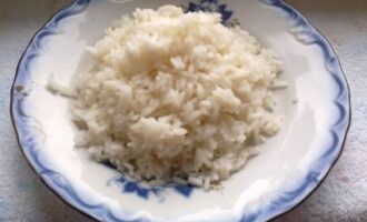 Тефтели с рисом с подливкой томатном соусе в духовке