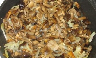 Мясные рулеты с грибами и луком: пошаговый рецепт