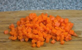 Поджарка из лука и моркови: вкусное дополнение к блюдам