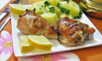 Запеченная курица с лимоном и медом