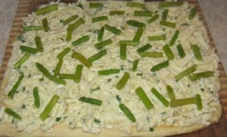 Рулет с сыром и спаржей