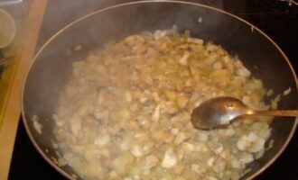 Салат из камбалы