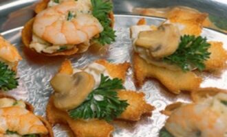 Канапе с грибами