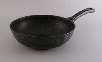 Традиционный цимес из картофеля и чернослива