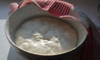 Традиционная фокачча: пошаговый рецепт