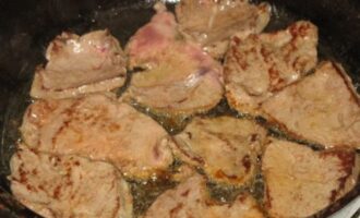 Печень с чесноком