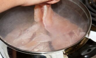 Рецепт салата из болгарского перца и курицы