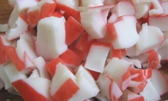 Крабовый салат с пекинской капустой: пошаговый рецепт
