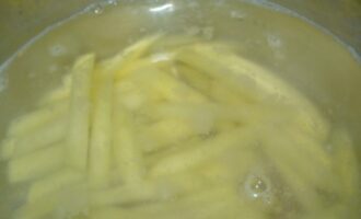 Суп с кальмарами