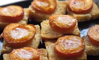 Тартинки с абрикосами: легкий десерт