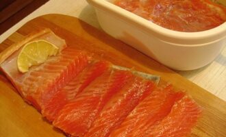 Канапе «Рыбное ассорти» — рецепт с рыбой и икрой