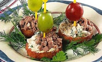 Рецепт Канапе «Люсиль» с Курицей и Говяжьим Языком