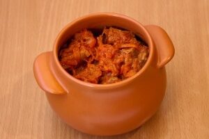 Горшочки с курицей вкусный рецепт с фото пошагово и видео