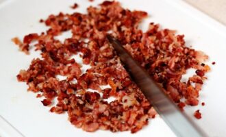 Печенье с беконом и сыром