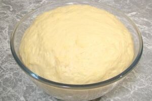 Пицца с артишоком и беконом