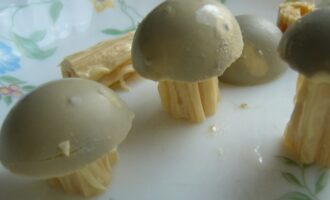 Салат из корейской спаржи "Почти грибной"