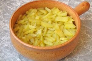 Картофельная запеканка с фаршем и грибами