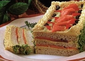 Рецепт бутербродного торта с копченым лососем вкусный рецепт с фото пошагово и видео