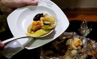 Овощи в рукаве
