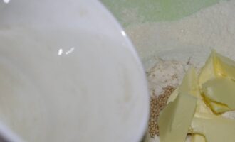 Елочка из булочек