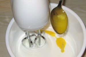 Торт с клубникой