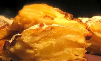 Пирог для ленивых "Перина из яблок"