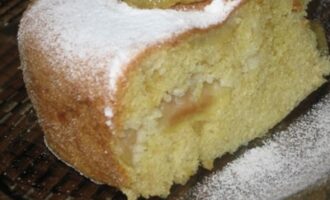 Шарлотка в мультиварке