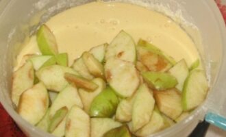 Шарлотка в мультиварке