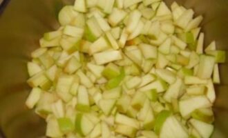 Шарлотка в мультиварке