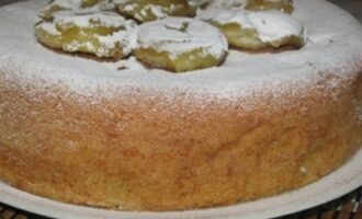 Шарлотка в мультиварке