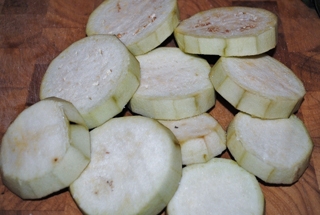 Лапти из картофеля с грибочками и баклажанами