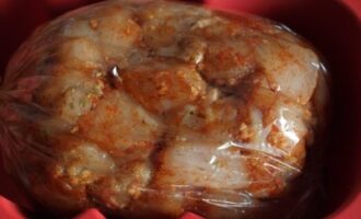 Рулет из курицы «Мраморный»