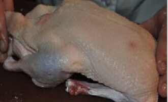 Фаршированная утка рисом, в духовке