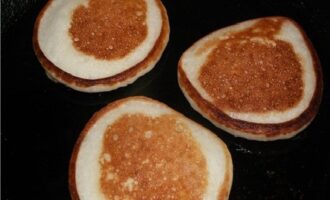Картофельные блинчики с рыбкой