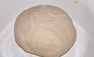Хлеб с чесноком и оливками