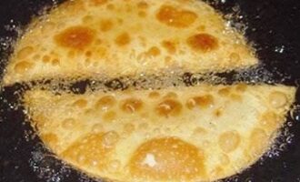 Чебуреки с картошкой или капустой постные