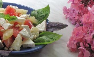 Салат с арбузом