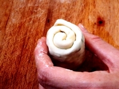 Блины с зеленым луком