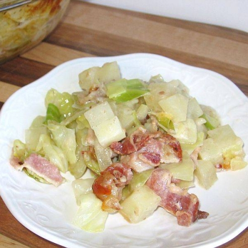 Капустно - картофельная сковорода с ветчиной