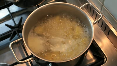 Капустно - картофельная сковорода с ветчиной