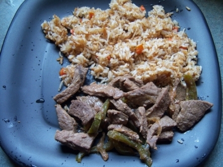 Рассыпчатый рис с овощами