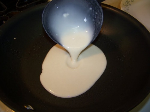 Блины с творогом и изюмом