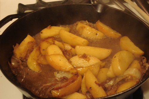 Свинина с яблоками