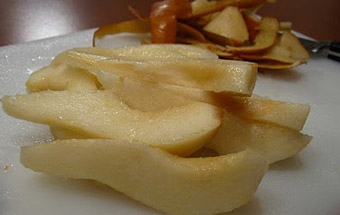 Салат из груши с рукколой