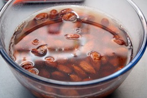 Миндальный кулич