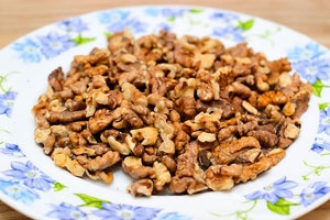 Жареные грецкие орехи