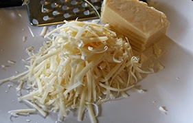 Мясо по французски с помидорами