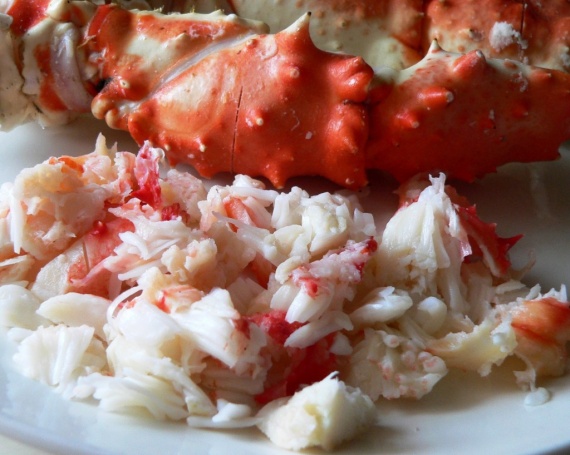 Салат из крабов вкусный рецепт с фото пошагово и видео