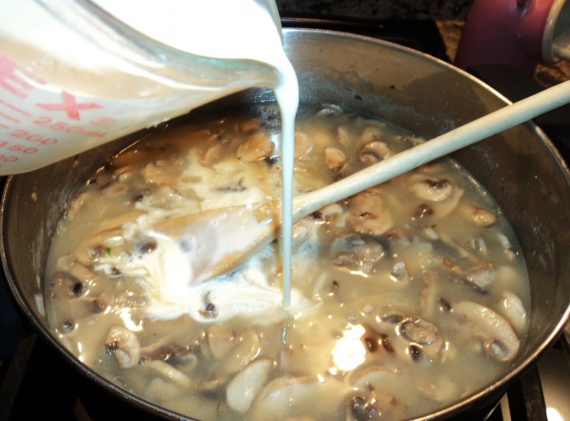 Суп сырно-грибной